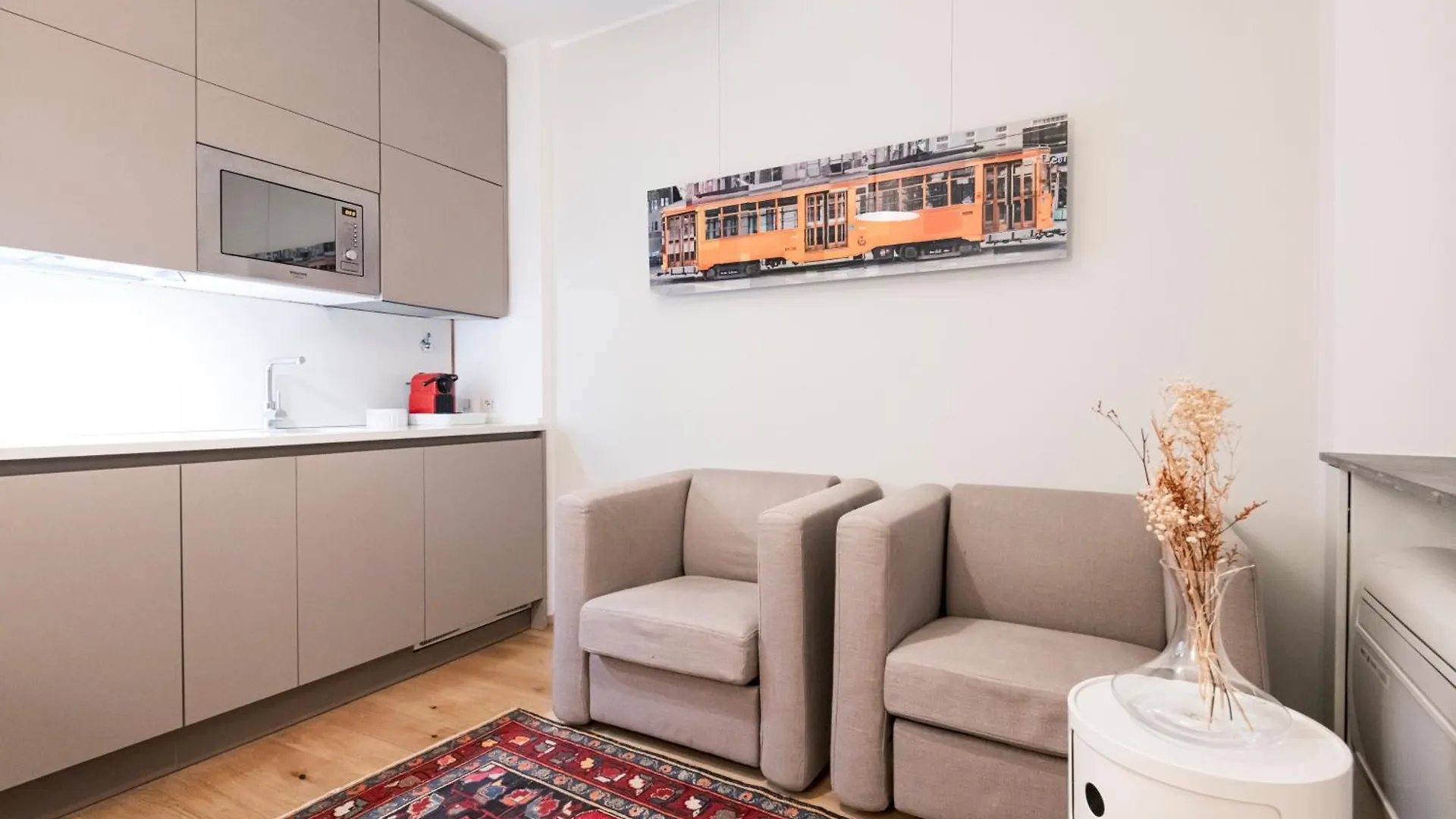 Cozy Flat At Colonne Di San Lorenzo By Easylife Milánó Apartman